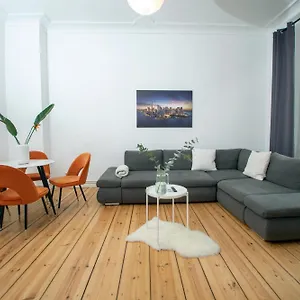 https://wunderschon-hell-und-gross.find-berlin-hotels.com